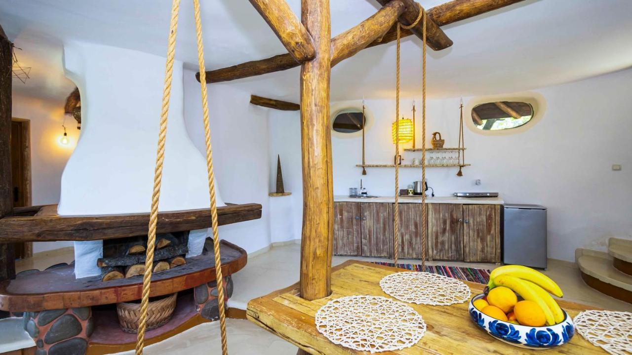 Clay House Banya Villa Banya  ภายนอก รูปภาพ