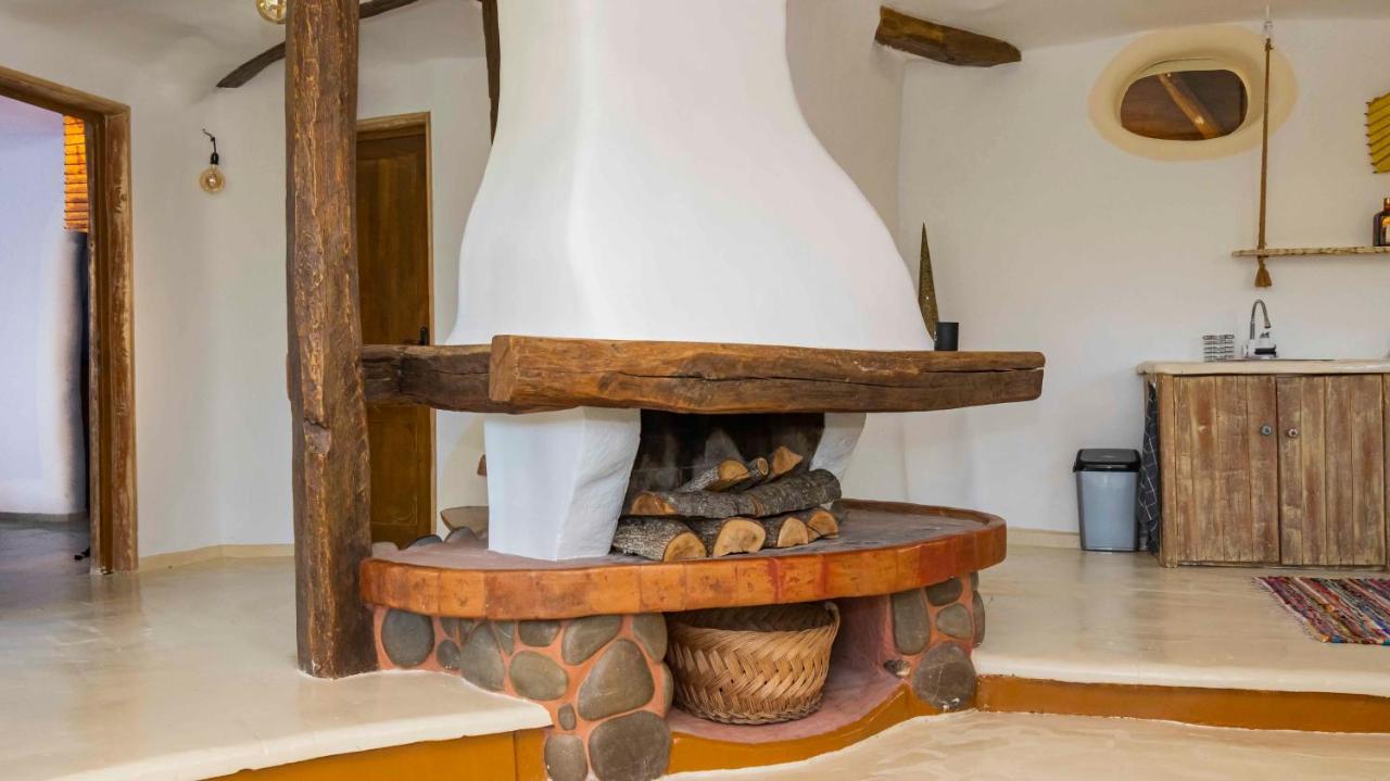 Clay House Banya Villa Banya  ภายนอก รูปภาพ
