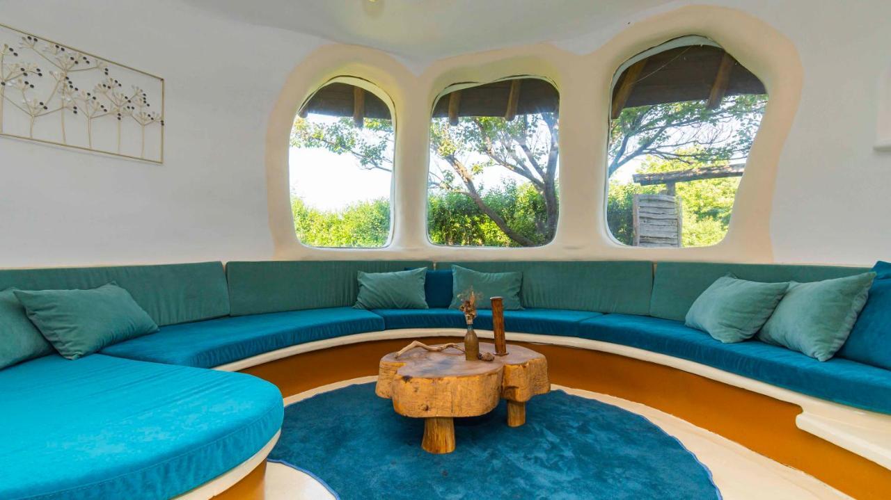 Clay House Banya Villa Banya  ภายนอก รูปภาพ