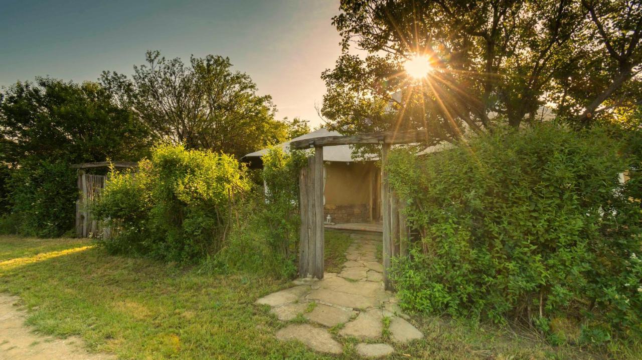 Clay House Banya Villa Banya  ภายนอก รูปภาพ